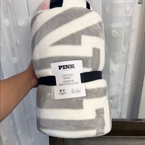 PINK Victoria's Secret Gray and White Plush Blanket